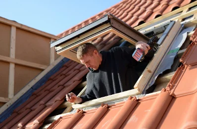 Pose de fenêtres de toit Velux à Combes